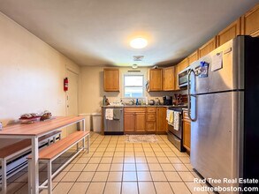 74 Dunboy St, Unit 2 in Boston, MA - Building Photo - Building Photo
