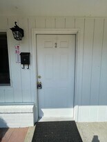 515 16th Ave W in Kirkland, WA - Building Photo