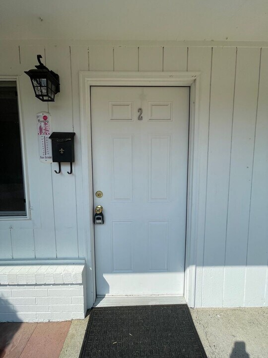 515 16th Ave W in Kirkland, WA - Foto de edificio