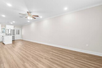 122 Date Palm Ln in Freeport, FL - Building Photo - Building Photo