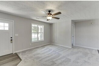 284 Courtyard Cir in Winder, GA - Building Photo - Building Photo