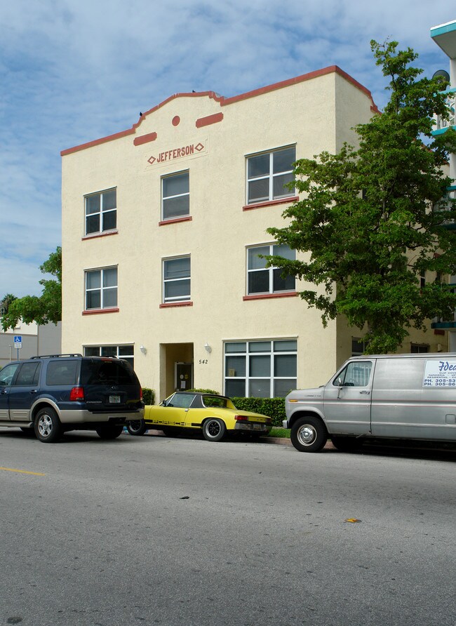 Jefferson Apartments in Miami Beach, FL - Foto de edificio - Building Photo