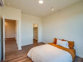 557 Oppenheimer Dr in Los Alamos, NM - Building Photo - Building Photo