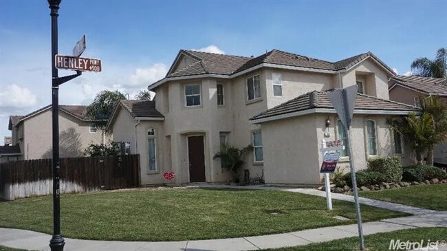 property at 472 Henley Pkwy