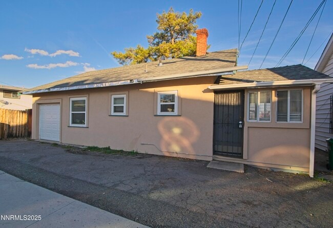 property at 829 Plumas St