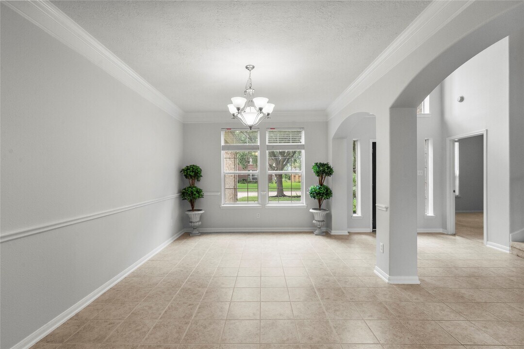 3111 E Cedar Hollow Dr in Pearland, TX - Building Photo
