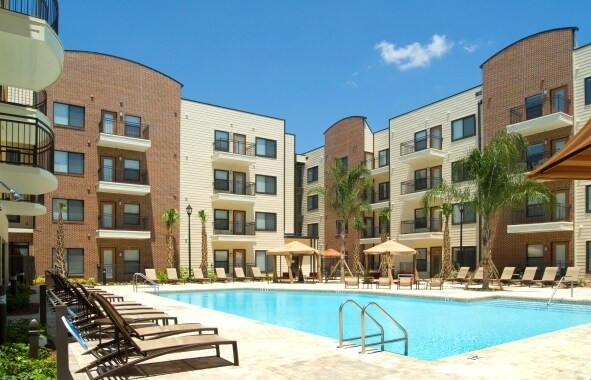 Camden Orange Court in Orlando, FL - Foto de edificio - Building Photo