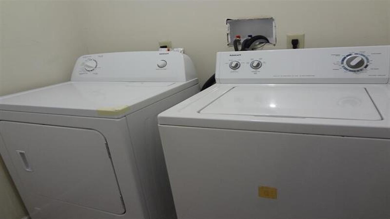 206 36th St in Union City, NJ - Building Photo