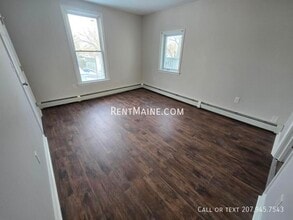 62 3rd St in Bangor, ME - Building Photo - Building Photo