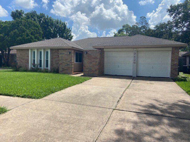 7426 Daylight Ln in Houston, TX - Building Photo - Building Photo