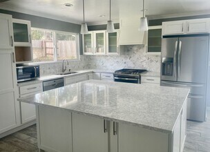 4614 Harmony Ln in Santa Maria, CA - Building Photo - Building Photo