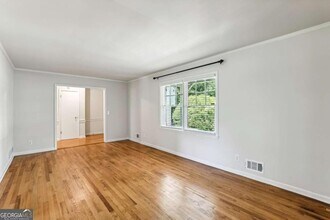 190 Thompson Pl in Roswell, GA - Building Photo - Building Photo