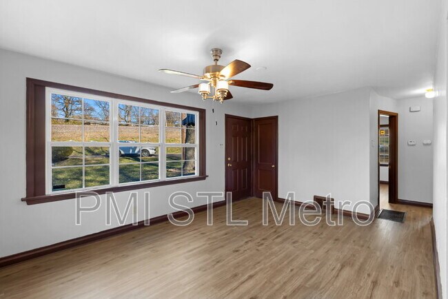 2546 Main St in Jennings, MO - Building Photo - Building Photo