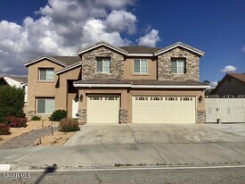 42846 21st St W in Lancaster, CA - Building Photo