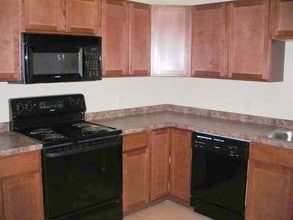 Amber Ridge Apartments in Fargo, ND - Building Photo - Building Photo