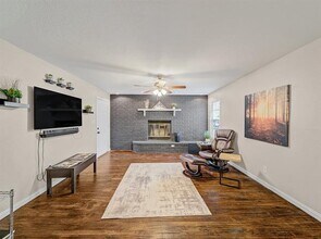3237 Olive Pl in Fort Worth, TX - Building Photo - Building Photo