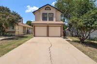 1326 E Logan St in Round Rock, TX - Building Photo - Building Photo