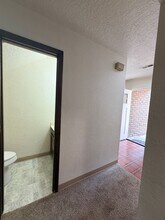1066 E Navajo St in Farmington, NM - Building Photo - Building Photo