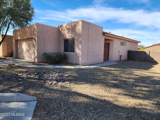property at 5461 N Willow Thicket Way