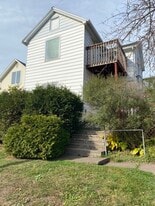 325 E 8th St, Unit 2 in Duluth, MN - Building Photo