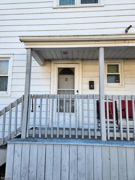 17 E Somerset St, Unit 1A in Raritan, NJ - Building Photo - Building Photo