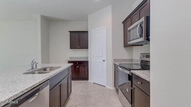 24419 W Jones Ave in Buckeye, AZ - Building Photo - Building Photo