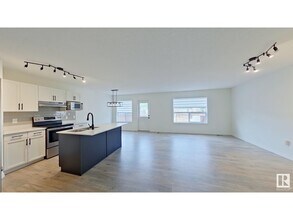 524-590 90 St SW in Edmonton, AB - Building Photo - Building Photo