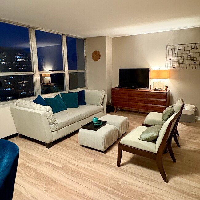 property at 655 W Irving Park Rd