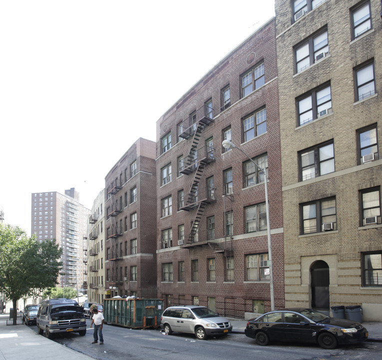 64 Wadsworth Terrace in New York, NY - Building Photo