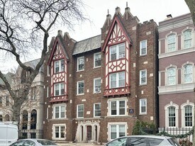 2127 N Dayton St, Unit 308 in Chicago, IL - Building Photo