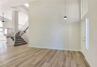 24 Staghorn St in Henderson, NV - Building Photo - Building Photo