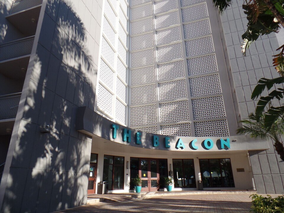 470 3rd St S in St. Petersburg, FL - Building Photo