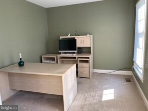 401 Augusta Dr E in Sinking Spring, PA - Building Photo - Building Photo