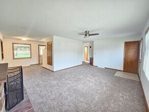 11402 E 7th Ave in Spokane Valley, WA - Building Photo - Building Photo