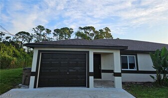 4752 Golfview Blvd in Lehigh Acres, FL - Building Photo