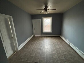 1003 W Main St in Norristown, PA - Building Photo - Building Photo