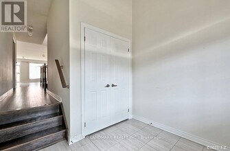 28 Titan Trail in Markham, ON - Building Photo - Building Photo