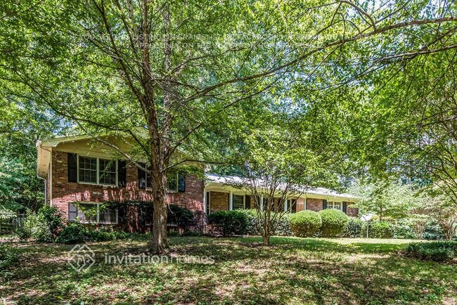 2905 Piedmont Dr in Marietta, GA - Foto de edificio - Building Photo