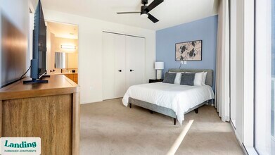 143 E Commerce St in San Antonio, TX - Foto de edificio - Building Photo