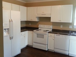 102 Coral St in Williamston, SC - Building Photo - Building Photo