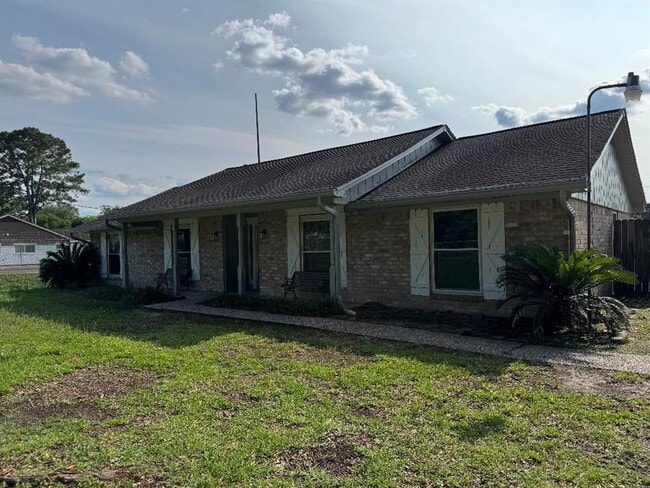 property at 11213 Lilleux Rd