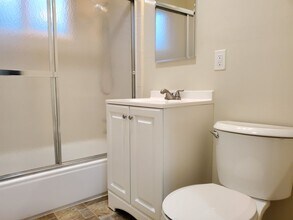 321-327 W Maude Ave in Sunnyvale, CA - Building Photo - Building Photo