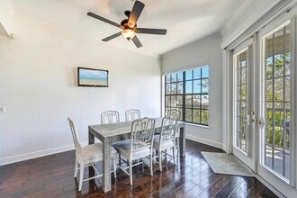 705 10th St S, Unit Old Naples Penthouse in Naples, FL - Building Photo - Building Photo