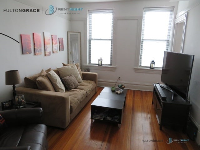 1311 N Bosworth Ave in Chicago, IL - Building Photo - Building Photo
