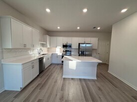 415 Crossings Ave in St. Cloud, FL - Building Photo