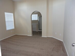 529 Sunny Meadows Dr NE in Rio Rancho, NM - Building Photo - Building Photo