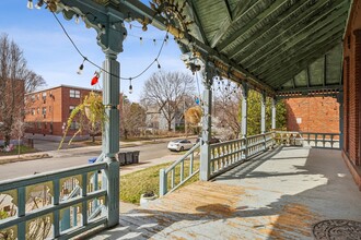 248 Laurel St in Hartford, CT - Building Photo - Building Photo