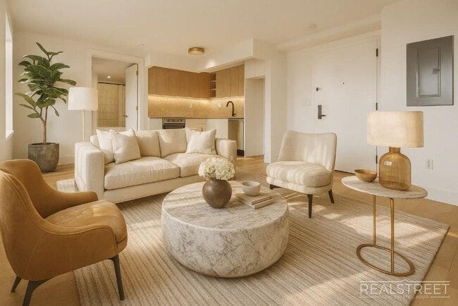 2 Bed 2 Bath in East Williamsburg!