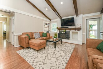 808 Pine Level Ln in Chesapeake, VA - Building Photo - Building Photo