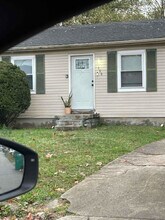 150 W Blue Jay Rd in Louisville, KY - Building Photo - Building Photo